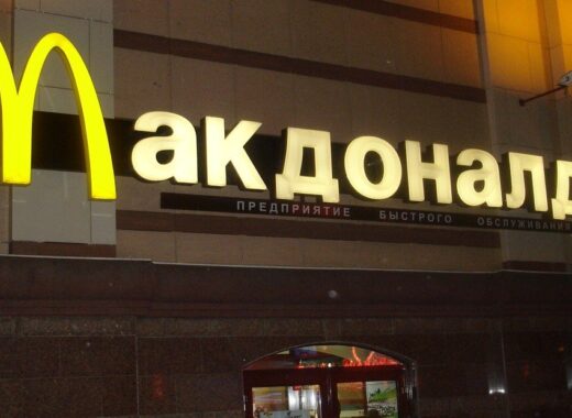 ¿Sin Big Mac? Sube la presión contra empresas que siguen en Rusia