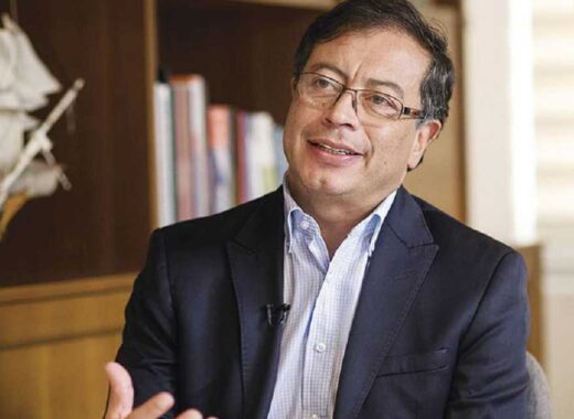 Petro sigue punteando en las encuestas por la presidencia de Colombia