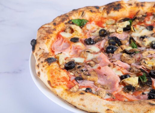 Napoletano, la nueva tratoría donde las pizzas se comen dobladas