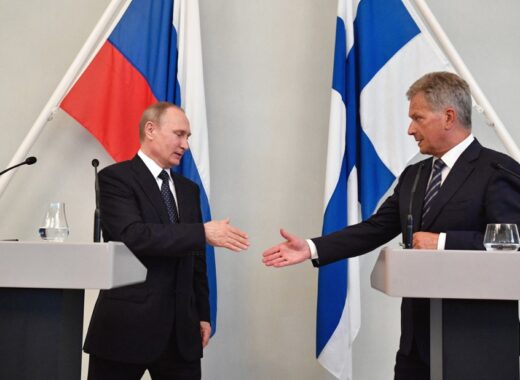 Presidente finlandés comunica a Putin que Finlandia pedirá ingreso en OTAN