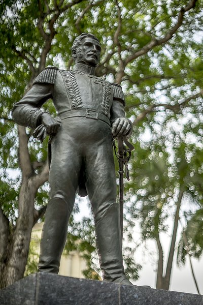 Estatua de Jacinto Lara en Barquisimeto