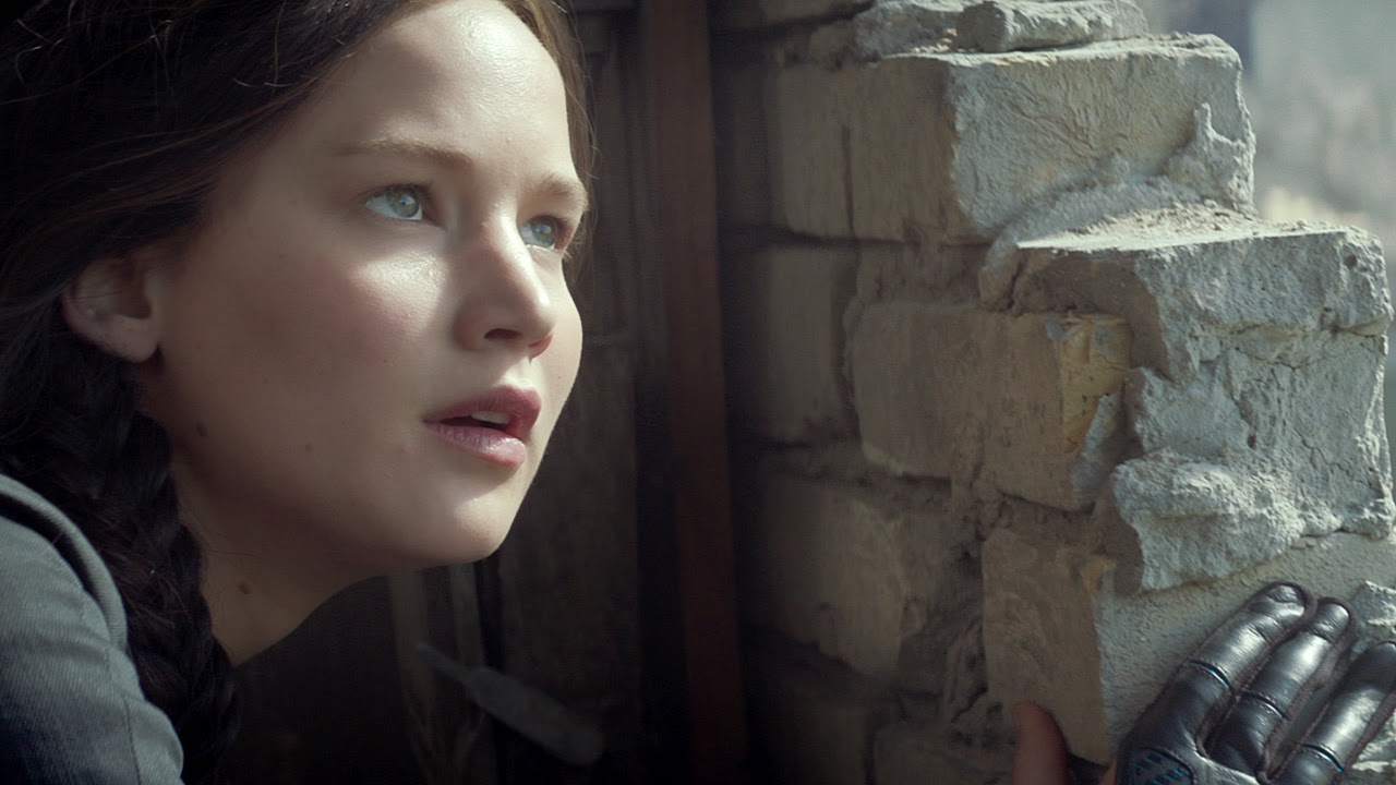 The-Hunger-Games-Mockingjay-Part-1-Katniss-4