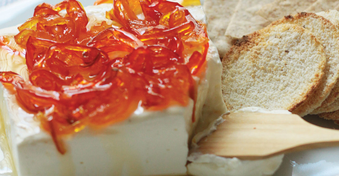 queso crema con pimentón