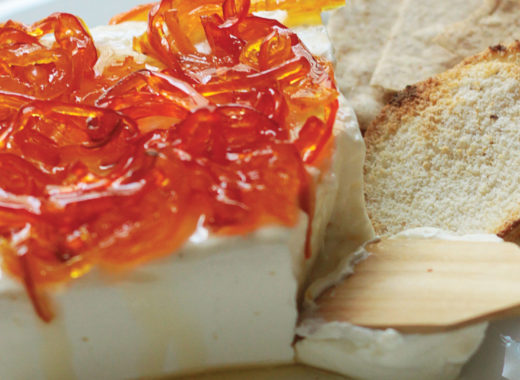 queso crema con pimentón