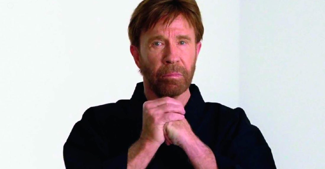 Chuck Norris El camino del dragón" (The Way of the Dragon, 1972), junto a la leyenda de las artes marciales Bruce Lee. Otras importantes películas de su carrera fueron "Desaparecidos en combate" (1984) y la saga "Fuerza delta" (1986 y 1990). Pero quizá su papel más recordado sea el del Cordell "Cord" Walker en la longeva serie "Walker, Texas Ranger", que interpretó en casi 200 episodios a lo largo de 8 años.
