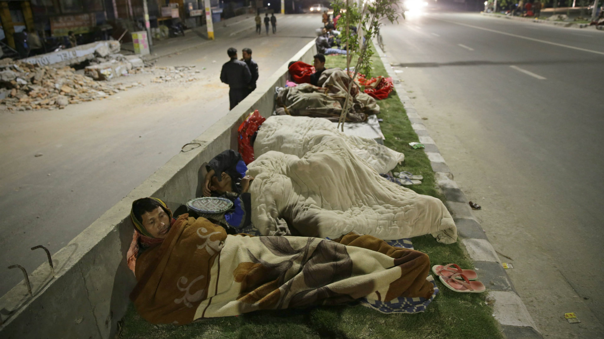 Cifra de muertos supera los mil por terremoto en Nepal | El Estímulo