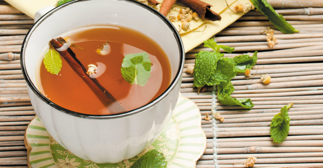 toronjil, manzanilla, canela,té