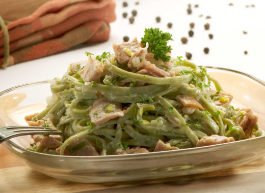 linguini, verde, atún, vegetales