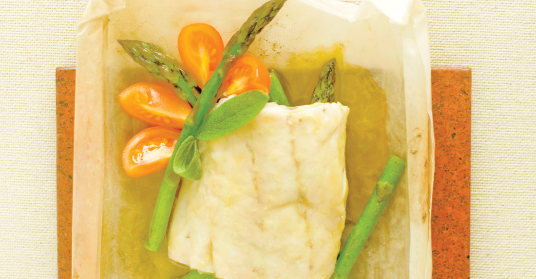 róbalo, espárragos, naranjas