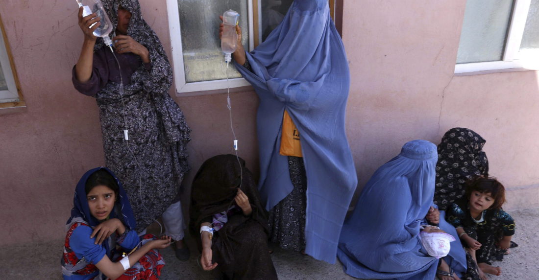 Facebook prohíbe apoyos a Talibanes en sus redes