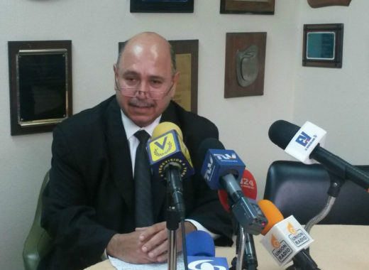 Freddy Ceballos señaló que es temprano para decir que el interferón servirá para contrarrestar el covid-19