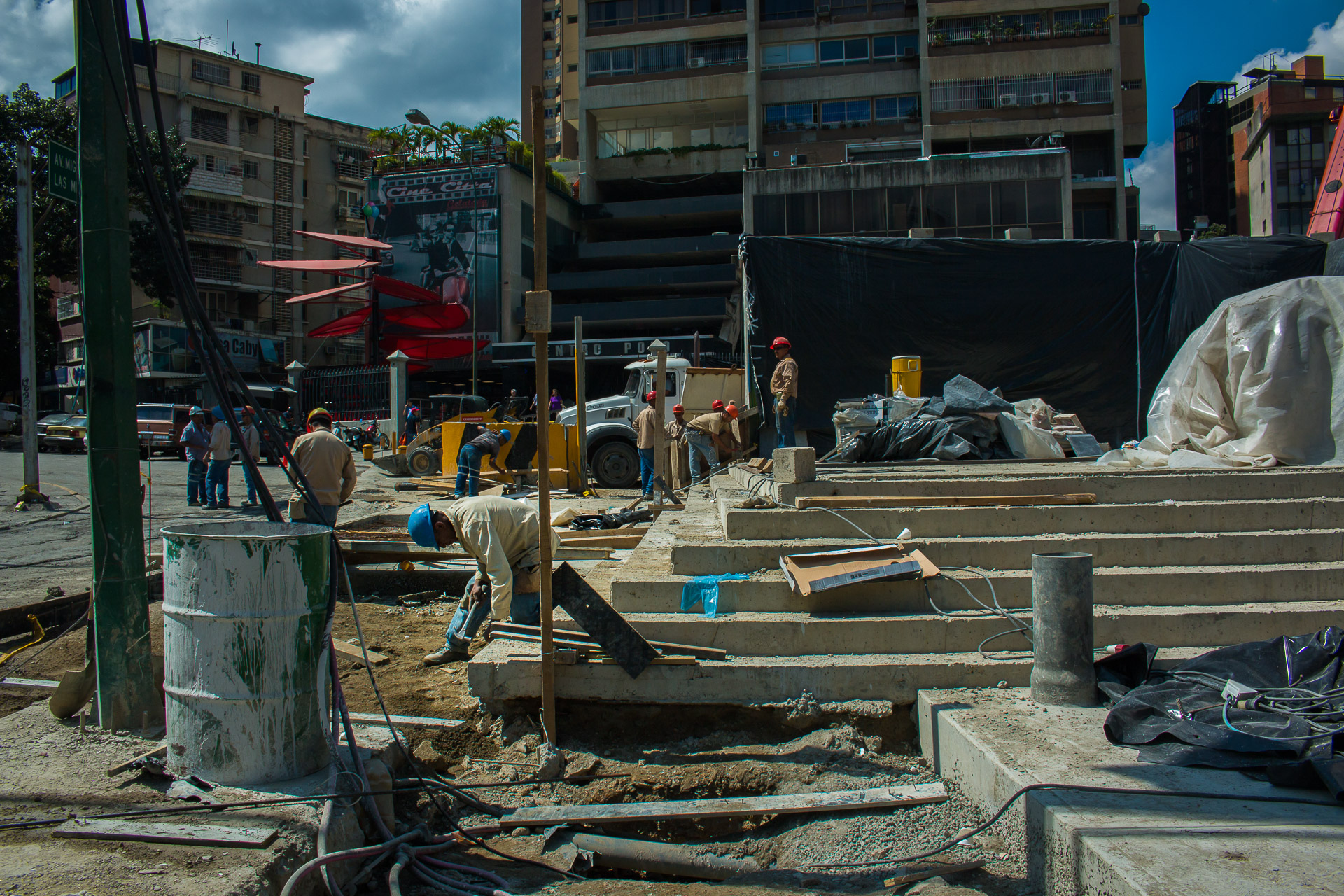 Estación de Metro de Bello Monte - Fabiola Ferrero | Ee