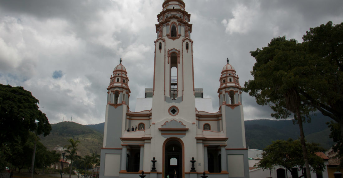 El chavismo usa la historia de Venezuela como un archivo mustio de anécdotas, de donde cada cierto tiempo espiga hechos aislados para eviscerarlos