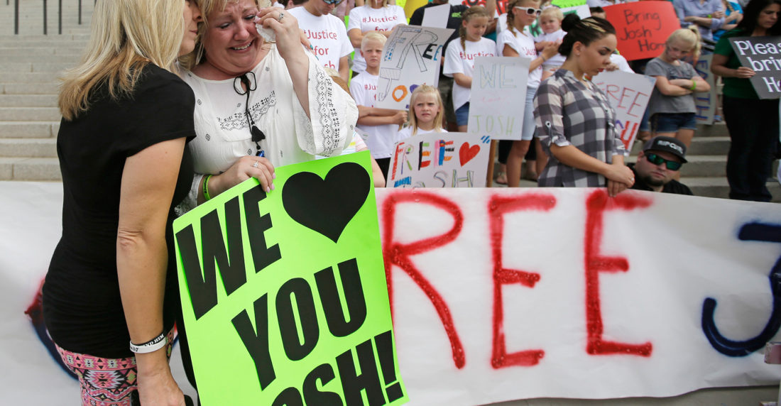 Protesta por Josh Holt