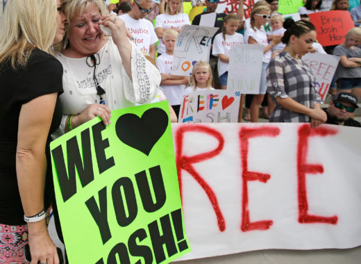 Protesta por Josh Holt