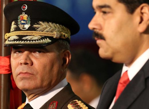 Vladimir Padrino y Nicolás Maduro
