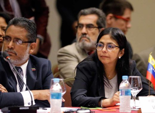 Héctor Constant y Delcy Rodríguez