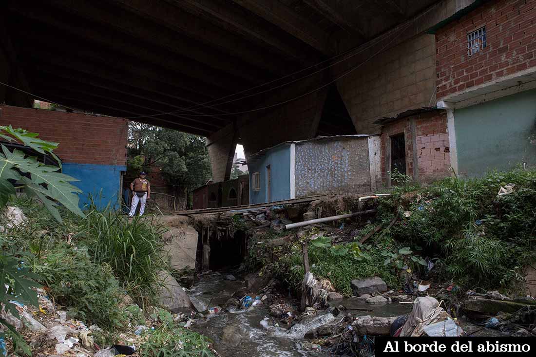 Vivir bajo un puente Cristian Hernandez 08