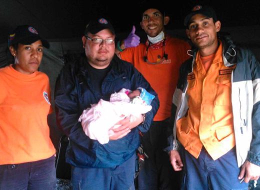 Nace una niña llamada Venezuela en Haití