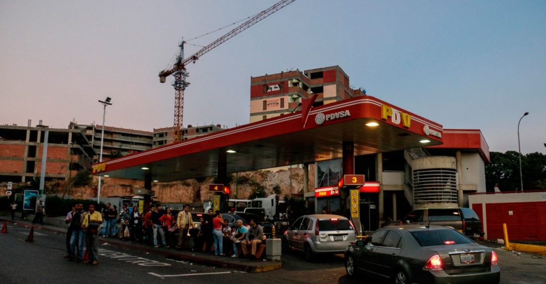estación de gasolina