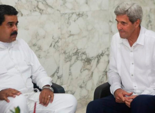 Nicolás Maduro y John Kerry