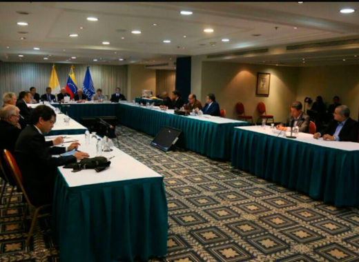 Diálogo gobierno y oposición