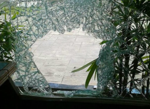 Roban sede de XL 106.7 FM