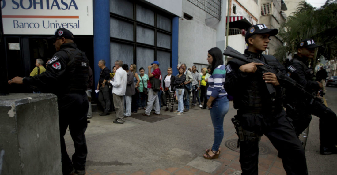 Sofitasa cambio de billetes de Bs 100