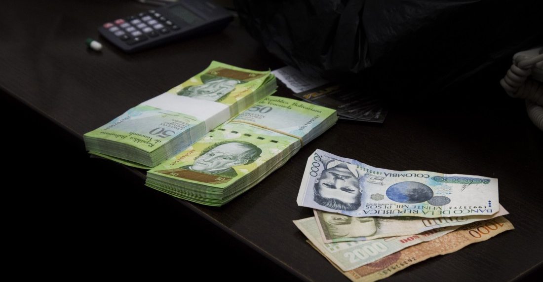 Pesos Bolivares
