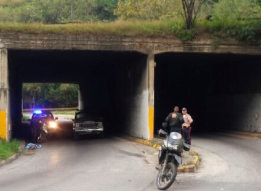 Hallan cadáver en Parque Caiza
