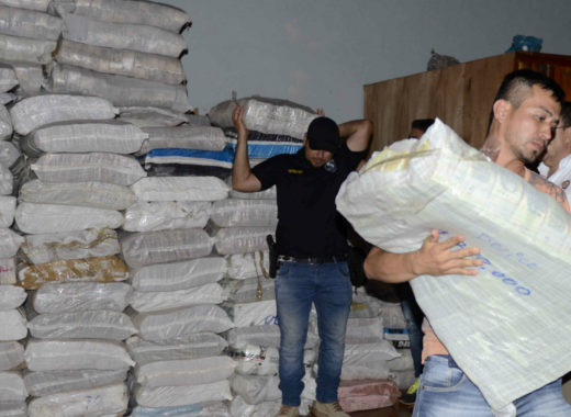 Billetes venezolanos en Paraguay