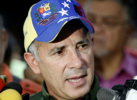 Freddy Bernal: "Enfrentamiento militar con EEUU sería suicidio"