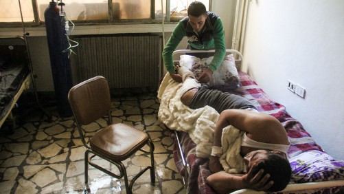 SYRIA-CONFLICT-GAS-WOUNDED