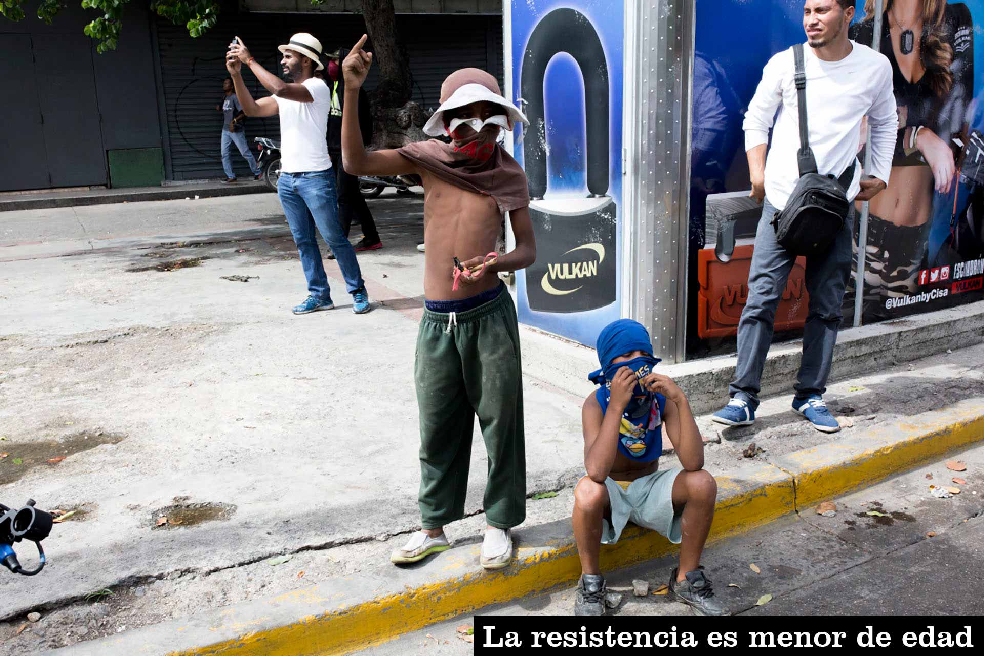 Niños-en-protesta-3