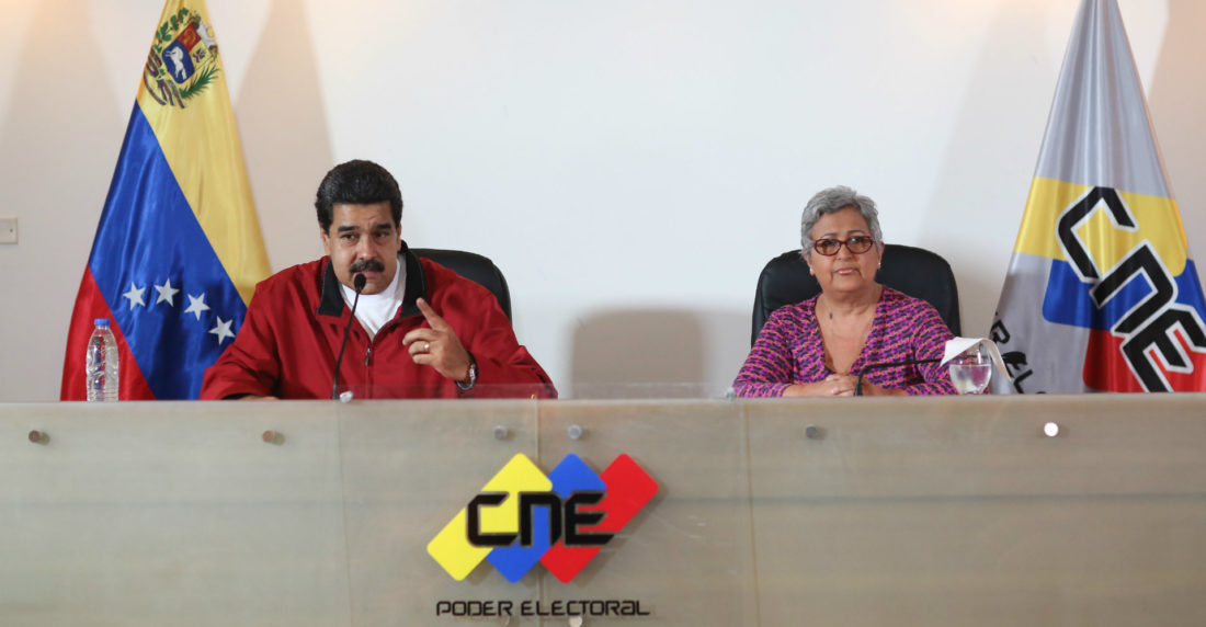 Tibisay Lucena y Nicolás Maduro