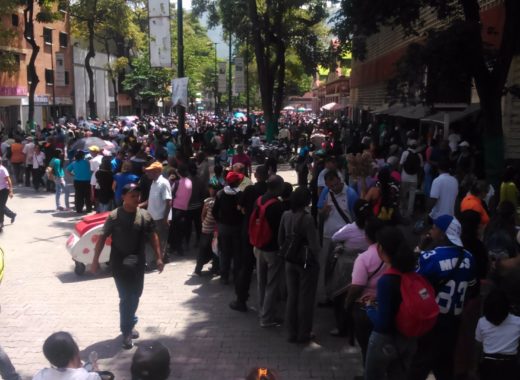 Mercado de Catia - colas