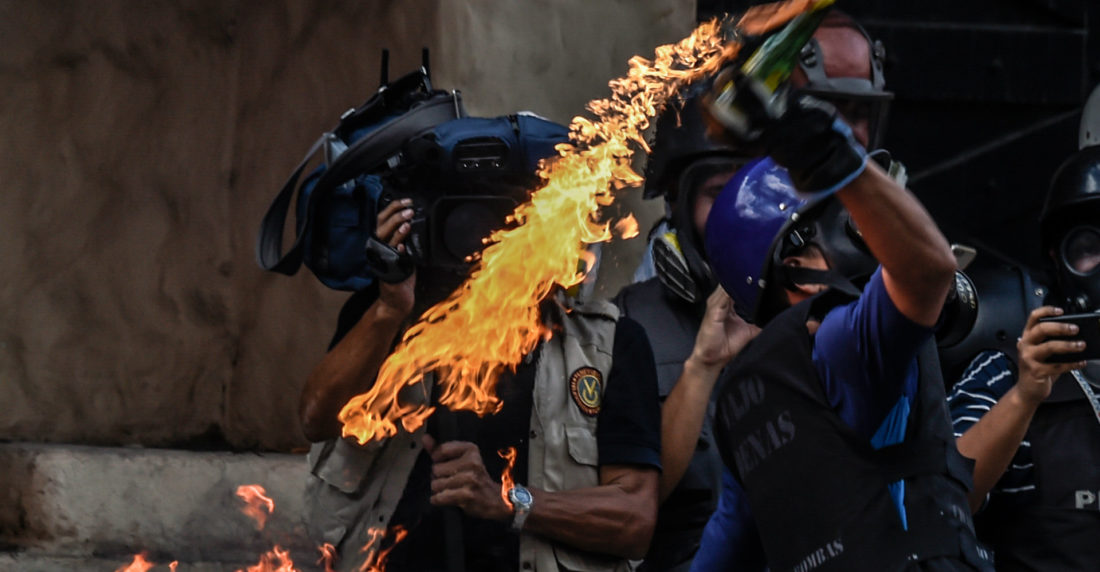 Los medios de comunicación y la prensa en general está cada vez más limitada