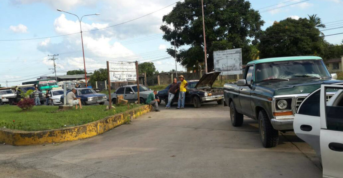 Cola en Guanare (gasolina)