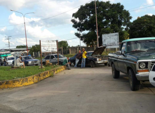 Cola en Guanare (gasolina)