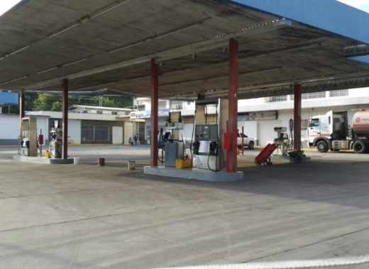 Cola en Guanare (gasolina)