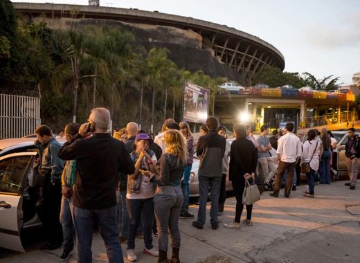 Diálogo chavismo y oposición