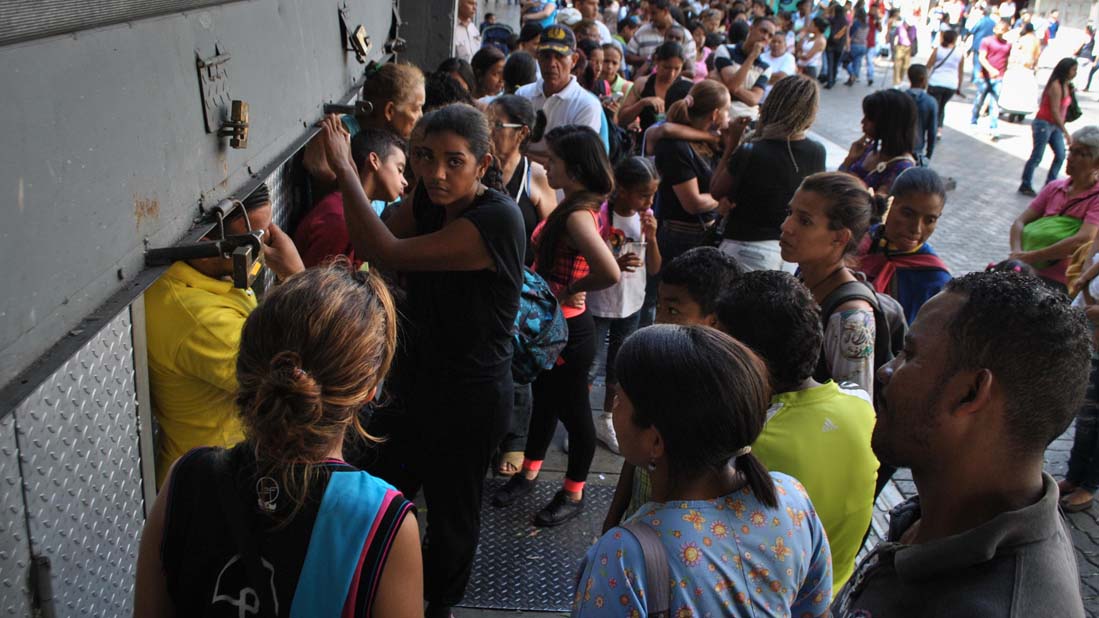 Locales-en-sabana-grande-vacios-Ei-DanielH-9