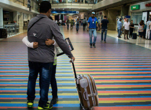 El venezolano emigra ante la imposibilidad de vivir dignamente