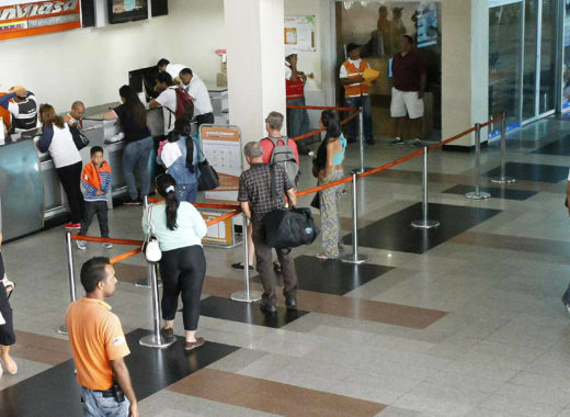 Aeropuerto Santiago Mariño