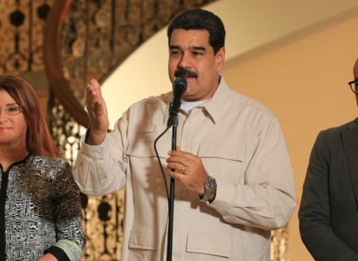 Maduro en Teatro Nacional