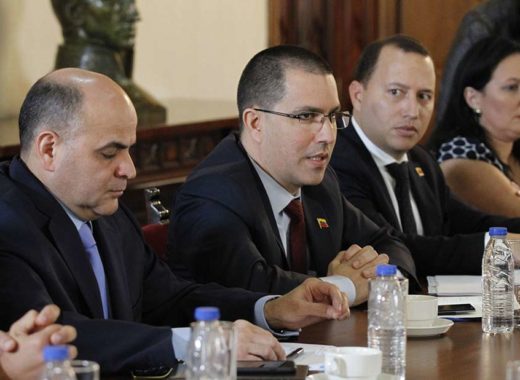 Arreaza pieza del chavismo