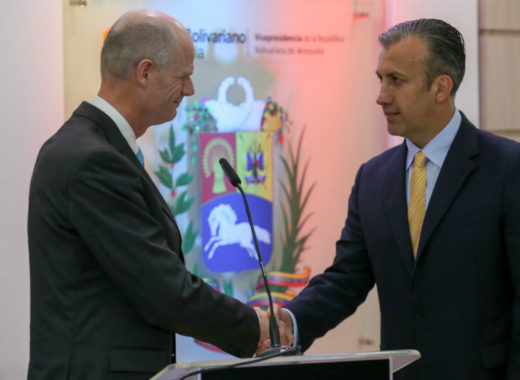 Tareck el Aissami y Stef Blok