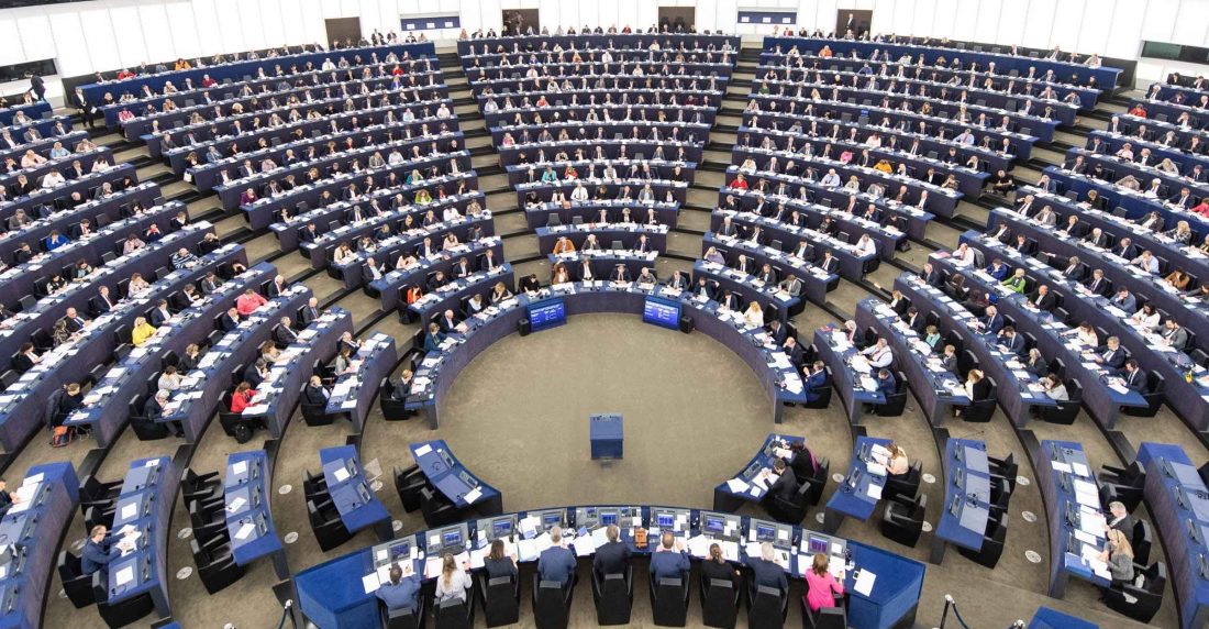 Eurodiputados piden prohibir el comercio del oro venezolano en la UE