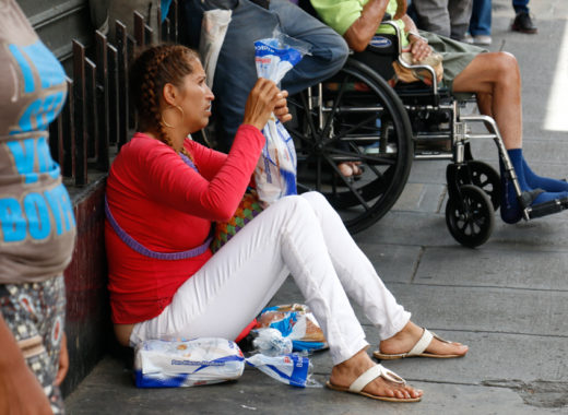 Maduro anuncia pago de salarios por 6 meses ante pandemia