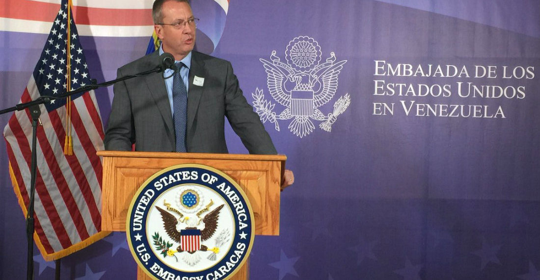 Misión encabezada por james story